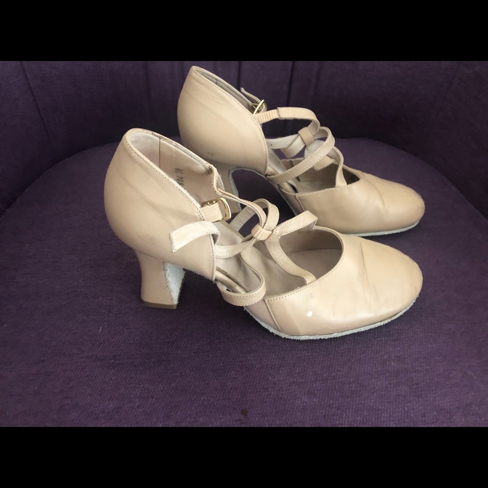 Laducas dance shoes tan size 9